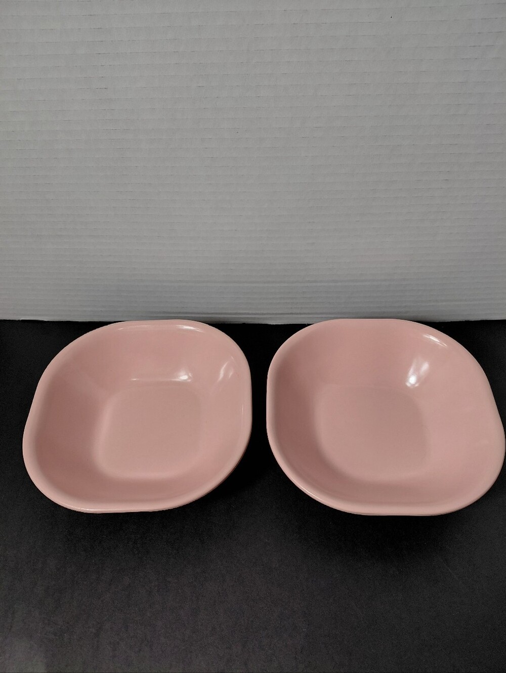Melmac Set of 2 Pink Square Bowls
